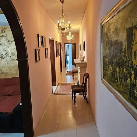 Apartman House At View To Mdina Mosta