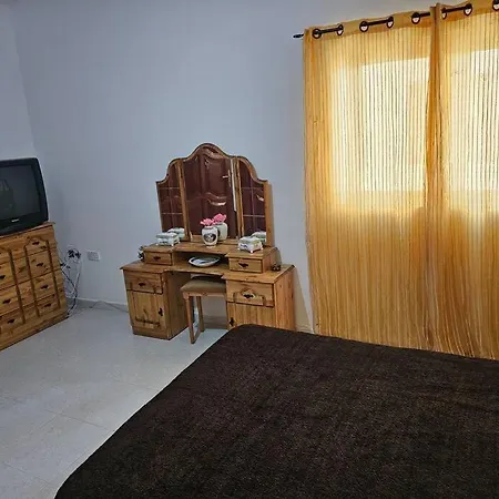 House At View To Mdina Apartman *